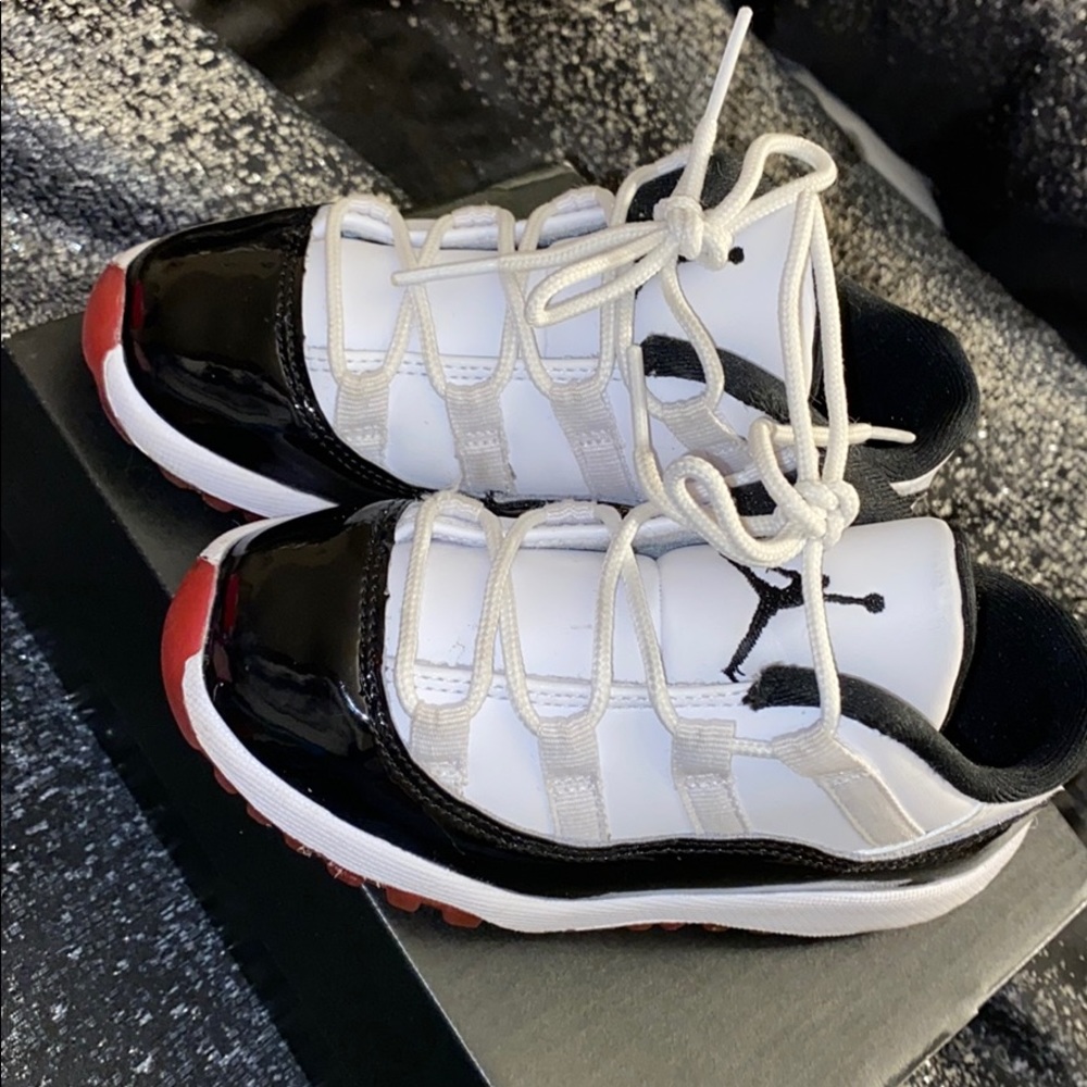 Jordan Retro 11s